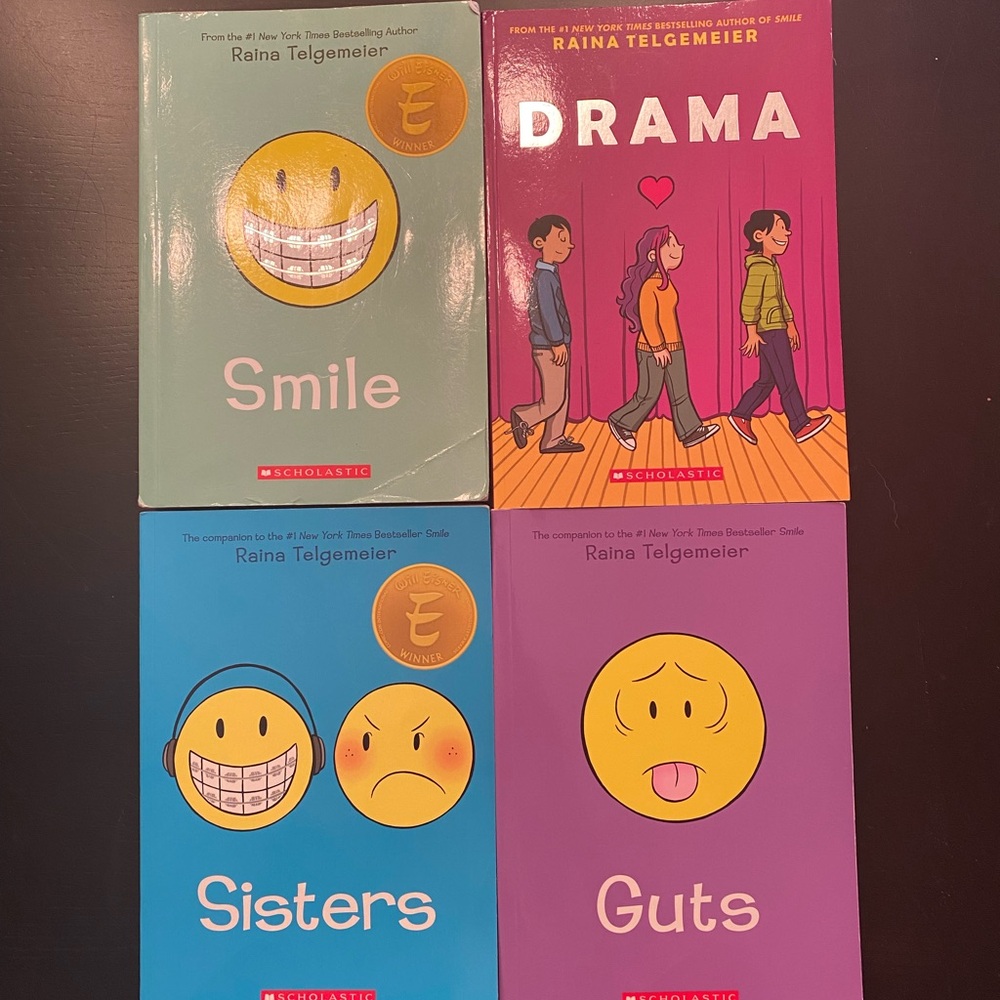 Scholastic Raina Telgemeier Graphic Novel Set